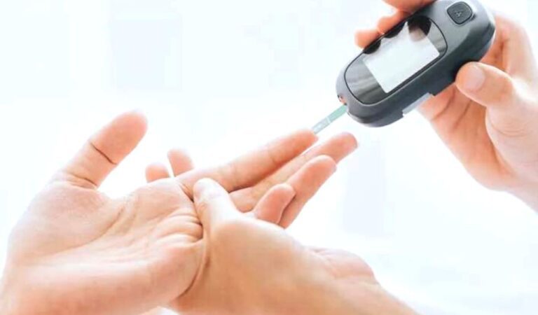 Diabetes: क्या है डायबिटीज और मीठे के बीच का कनेक्शन ?, पढ़िए ये रिपोर्ट