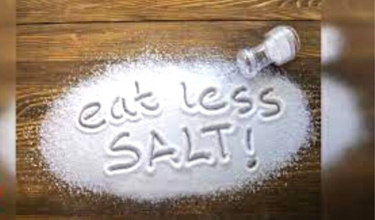 Eat Less Salt: ज्यादा नमक खाना स्वास्थ्य के लिए है हानिकारक, ऐसे पाएं छुटकारा, जानें