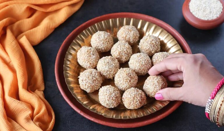 Sesame laddu:  सर्दी में इम्युनिटी बूस्टर हैं ये लड्डू,फायदे जानकर हो जाएंगे हैरान