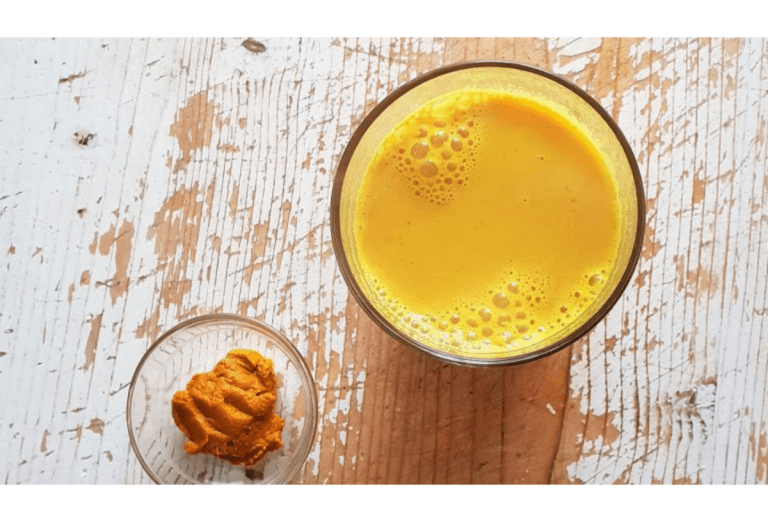 Turmeric milk: स्वास्थ्य के साथ खुबसूरती के लिए भी फायदेमंद है हल्दी दूध, जानें इसके 5 बेहतरीन फायदे