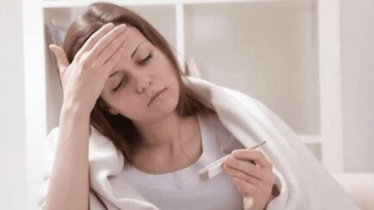 Fever Home Remedies: बुखार से तुरंत निजात दिलाएंगे ये 5 घरेलू नुस्खे, जरूर आजमाएं