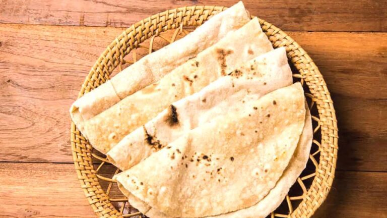 Health Tips: बड़े काम की है बासी रोटी, फायदे जानकार हो जाएंगे हैरान
