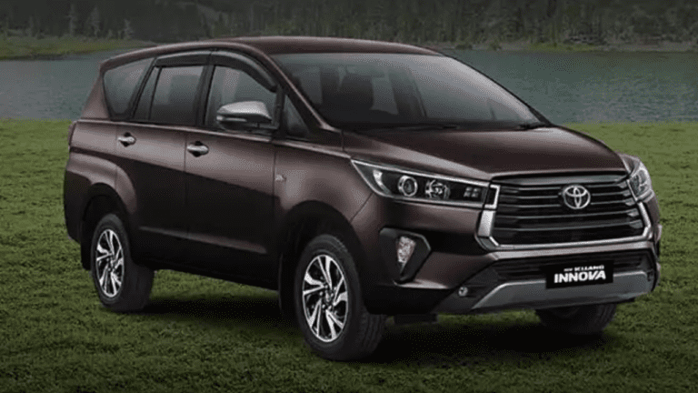 Innova EV की आहट से SUV सेगमेंट में मचा भगदड़, जानें लॉन्चिंग से लेकर कीमत तक की डिटेल