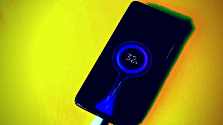 Optimized Charging: अगर आपके स्मार्टफोन में है ऑप्टिमाइज फीचर! तो तुरंत करें इस्तेमाल, बढ़ जाएगी बैटरी की लाइफ