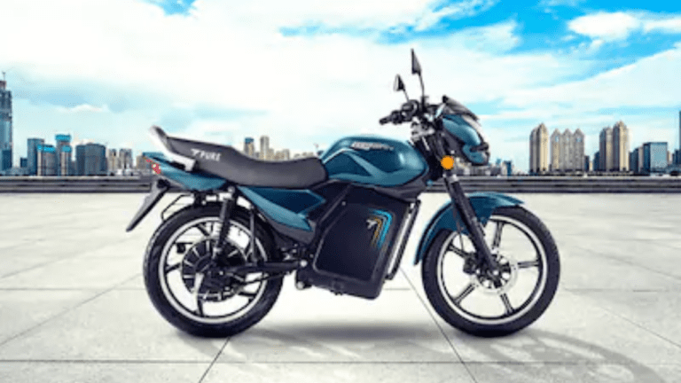 PURE EV ecoDryft : 135 KM रेंज के साथ मार्केट के धमाल मचा रही है ये शानदार EV बाइक, लुक ने ग्राहकों को बनाया दीवाना