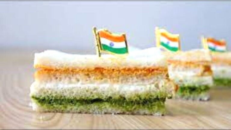 <strong>Republic Day 2023: </strong><strong>गणतंत्र दिवस पर बनाएं ट्राई</strong><strong> </strong><strong>कलर सैंडविच,जानें रेसिपी</strong>