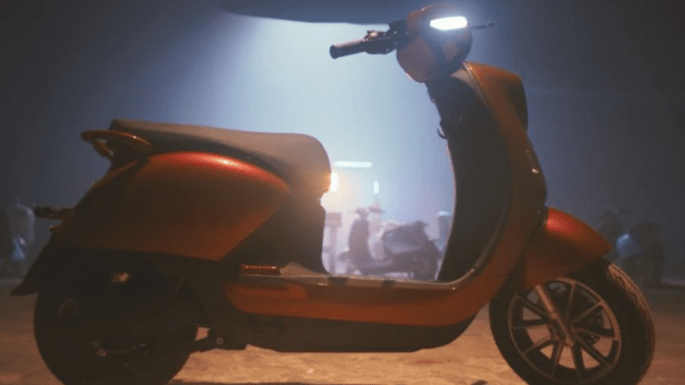 Auto Expo 2023: दुनिया में पहली बार भारत में पेश की जाएगी सेल्फ बैलेंसिंग इलेक्ट्रिक स्कूटर, जानें खासियतें