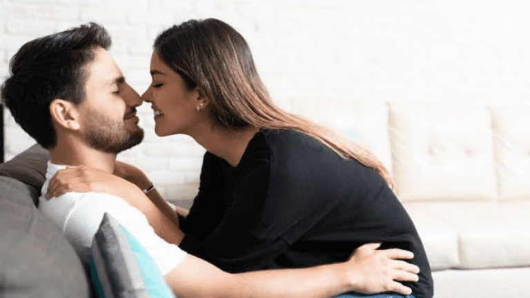 Relation Tips: यौन संबंध बनाने के दौरान महिलाओं और पुरुषों को सबसे पसंद होती हैं ये चीजें,स्टडी में हुआ खुलासा