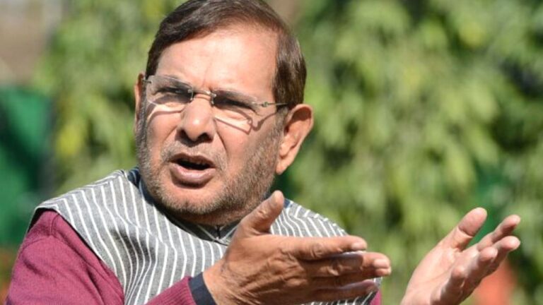 Sharad Yadav: किसान के घर में पैदा होकर शरद यादव कैसे पहुंचे राजनीति के शिखर पर,पढ़ें संघर्ष की कहानी