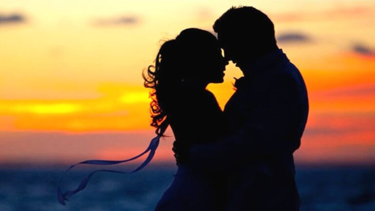 Love Vs Attachment:कैसे जानें आपको हुआ है सच्चा प्यार? या लगाव को दे रहे हैं प्यार का नाम