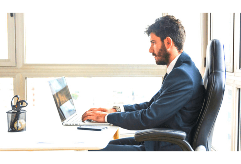 Long sitting:Long sitting:ऑफिस में काम करने वाले हो जाएं सावधान ! नहीं तो डेमेंशिया का हो जाएंगे शिकार