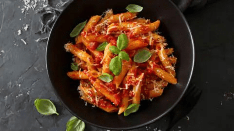 Winter pasta recipe: सर्दियों में घर पर बनाएं बिल्कुल रेस्टोरेंट स्टाइल टोमैटो गार्लिक पास्ता, जानें रेसिपी