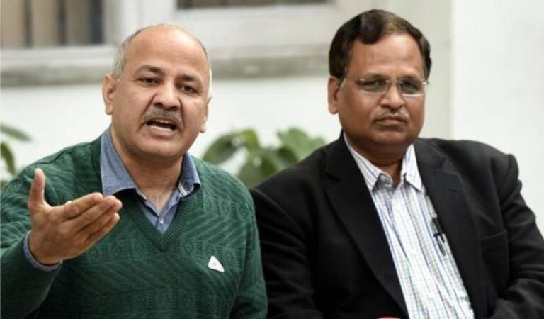 Manish Sisodia Resigns: डिप्टी सीएम मनीष सिसोदिया और सत्येंद्र जैन ने दिया इस्तीफा, केजरीवाल ने किया स्वीकार