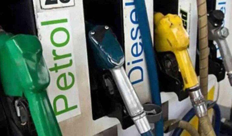 Petrol Diesel Price Today: महीने के आखिरी दिन इस शहर में मिल रहा है सबसे सस्ता पेट्रोल -डीजल,जानें आज के ताजा दाम