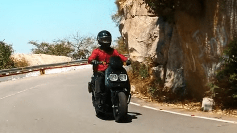 River E-Scooter: इन इलेक्ट्रिक स्कूटरों को धूल चटाने आ रहा है रिवर इलेक्ट्रिक स्कूटर, 180Km का देगा रेंज