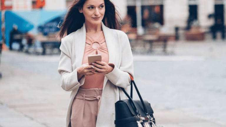 ₹300 से भी कम में मिल रही हैं ये शानदार हैंडबैग्स, आएगा ढेर सारा सामान