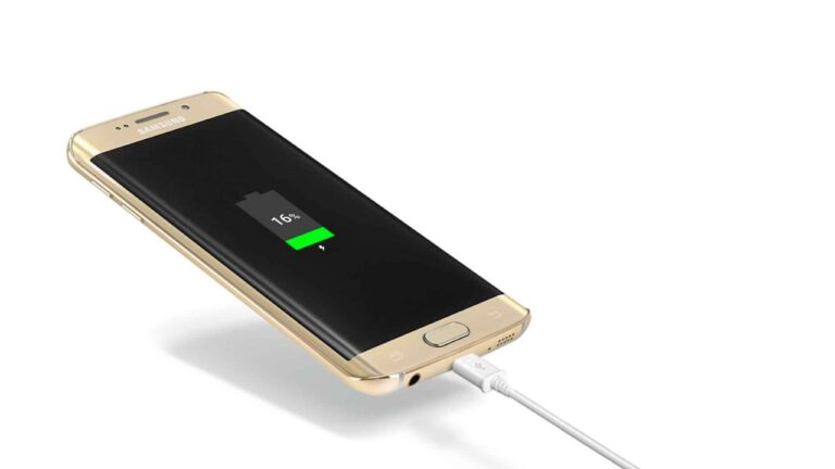 Smartphone Charging: फोन चार्ज करते समय अगर इन बातों नहीं रखते ख्याल,तो बैटरी को हो सकता है तगड़ा नुकसान