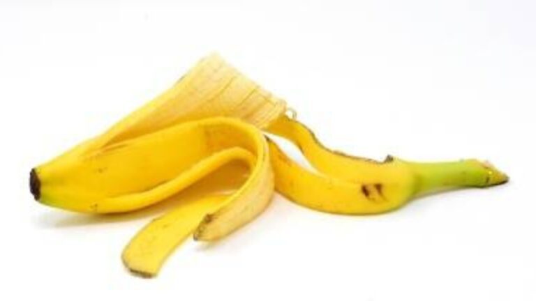 Banana peel:केला ही नहीं उसका छिलका भी है बेहद फायदेमंद, जानें कैसे