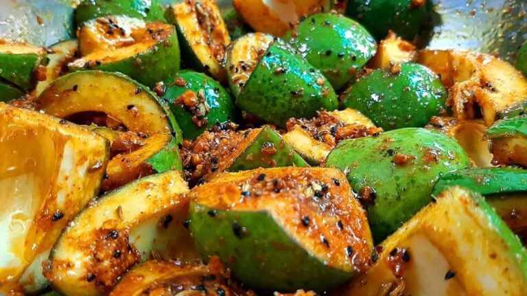 Mango pickle: घर पर बनाएं दादी – नानी जैसा स्वादिष्ट आम का अचार,ये है आसान तरीका