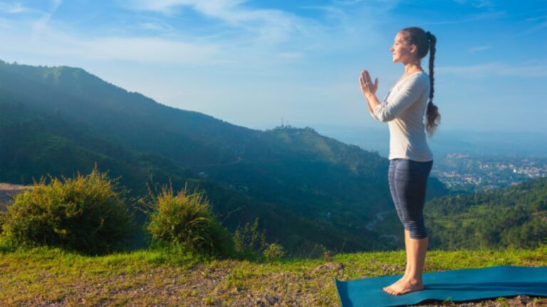 Yoga tips: अगर नहीं बढ़ रही है आपकी लम्बाई? तो इन योगासन को करें रोज , तेज़ी से बढ़ेगी हाइट