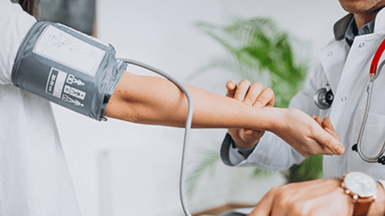 BP Control Tips: अचानक से बढ़ गया है ब्लड प्रेशर, तो आजमाएं ये तरीका, तुरंत होगा कंट्रोल