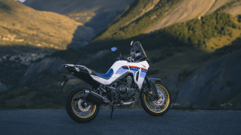 Honda XL750 : होंडा की ये नई बाइक लॉन्च होते ही मार्केट में मचाएगी गदर, जानिए फीचर्स से लेकर कीमत तक सबकुछ