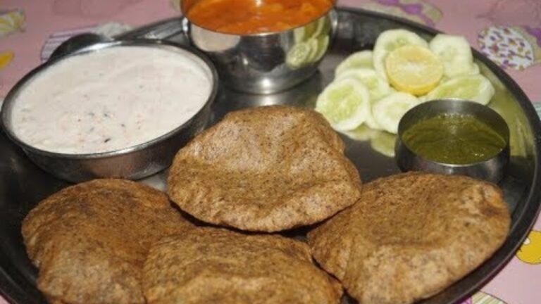 Navratri Recipes: नवरात्रि पर बनाएं स्वादिष्ट कुट्टू की पूड़ी, जरूर ट्राई करें ये रेसिपी