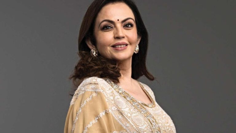 Neeta Ambani Looks: बेहद खास है नीता अंबानी का फैशन स्टाइल, देखें उनका बेहतरीन कलेक्शन
