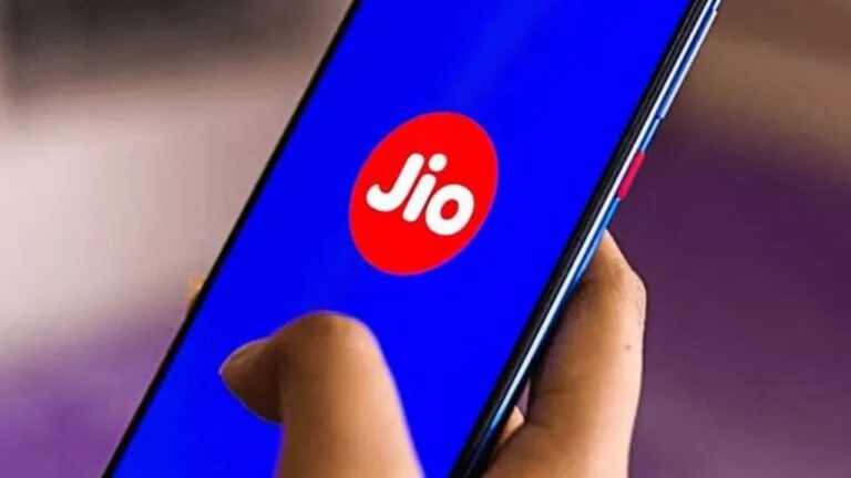 Jio के इन 5G प्लान में यूजर्स को मिल रहे हैं ये तगड़े फायदे,देखें तुरंत और करें बचत