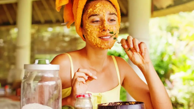 Body Polishing Powder for Summer: गर्मी में ट्राई करें ये नेचुरली बॉडी पॉलिशिंग पाउडर,चांदी जैसी चमकेगी स्किन, दिखेगी एकदम सॉफ्ट