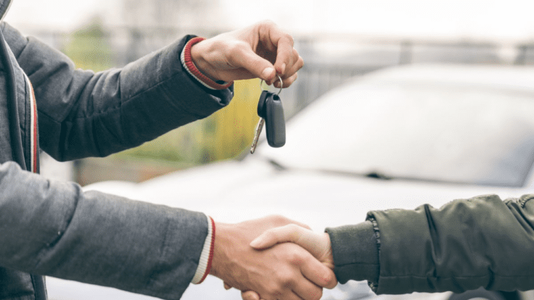 Car Puchasing Tips: कार खरीदने से पहले रखेंगे इन बातों का ध्यान,तो नहीं होगा कोई नुकसान, जानें