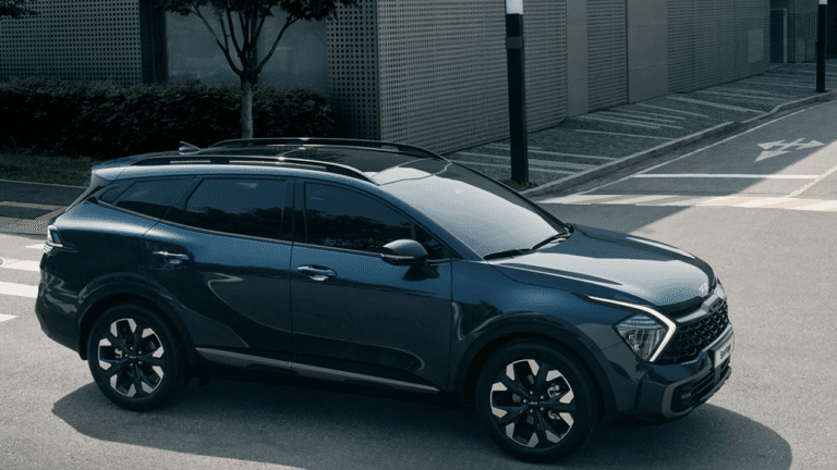 Kia Sportage : किआ की ये कार मार्केट में मचाने आ रही बवाल, डिजाइन से लेकर फीचर्स तक में ये हैं बड़े बदलाव, जानें कब होगी लॉन्च