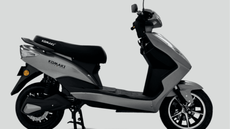 स्मार्ट फीचर्स के साथ मार्केट में हंगामा मचाने आ गया Komaki Ly Pro ईवी स्कूटर, धांसू रेंज के साथ मिलेगा शानदार लुक