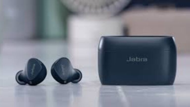 jabra Elite 4: लॉन्च हुए बेहतरीन ओडियो क्वालिटी और दमदार बैटरी वाले ईयरबड्स, जानें कीमत और फीचर्स