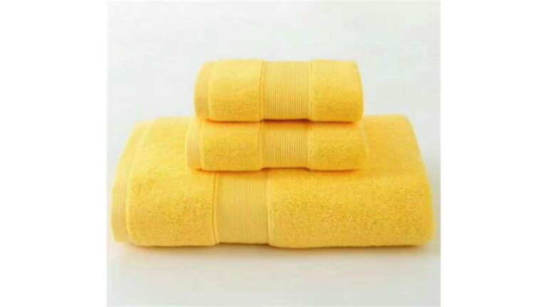 Towel Tips: घर के सभी सदस्य एक तौलिए का करते हैं इस्तेमाल? तो ये बड़ा खतरा ले रहें मोल,पढ़ें लें तुरंत