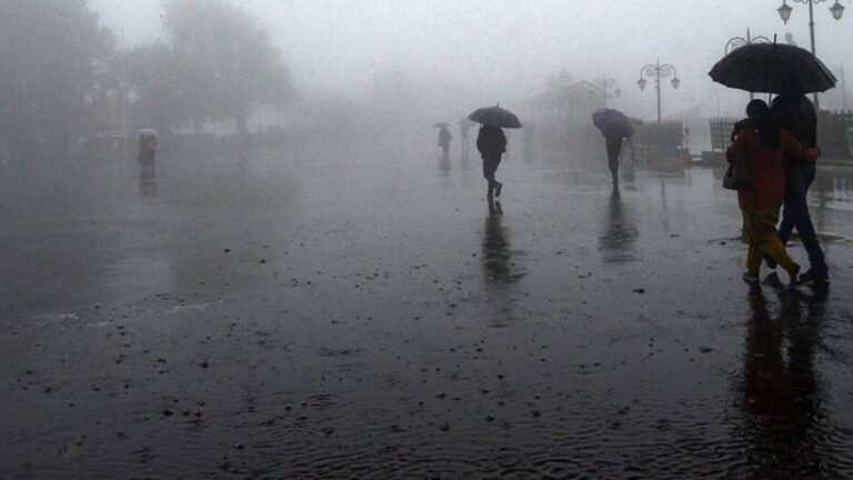 Weather Update: एक बार फिर झमाझम बरसेंगे बादल,जानें कहां कहां होगी बरसात