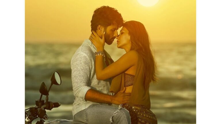 Kirti sanon- Shahid Kapoor movie: पहली बार बड़े पर्दे पर नज़र आएंगे कृति सेनन और शाहिद कपूर, फिल्म का फर्स्ट लुक आया सामने
