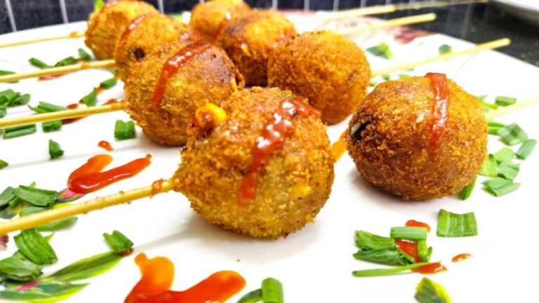 Potato Lollipop Recipe: सिर्फ 5 मिनट में घर पर आसान तरीके से बनाएं स्वादिष्ट आलू लॉलीपॉप, जानें रेसिपी