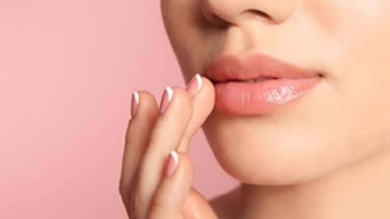 Summer Lip care: गर्मियों के मौसम में ड्राई और फटे लिप्स से पाना हैं छूटकारा,तो जरूर आजमाएं ये शानदार टिप्स