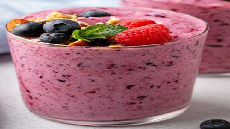 Fruit and yoghurt smoothie: वजन को चमत्कारी तरीके से घटाता है फ्रूट और योगर्ट स्मूदी, ऐसे मिनटों में होगा तैयार, पढ़ें रेसिपी