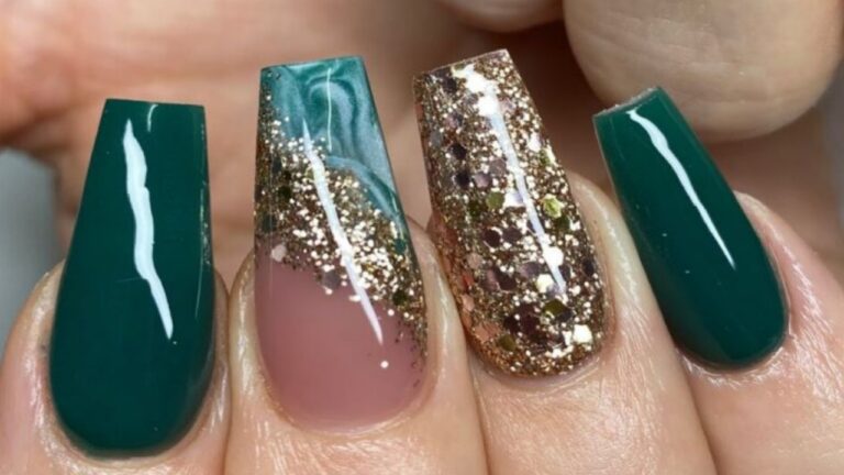 Glitter Nail Paints: आपके हाथों को और भी खूबसूरत बनाएंगे ये शानदार ग्लिटर नेलपेंट, तारीफ करते नहीं थकेंगे लोग