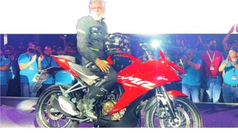 Bullet-Pulsar को कीजिए बाय! कातिलाना लुक के साथ मार्केट में धमाल मचाने आ रही Hero Karizma XMR, जानें क्या होगा इसमें खास