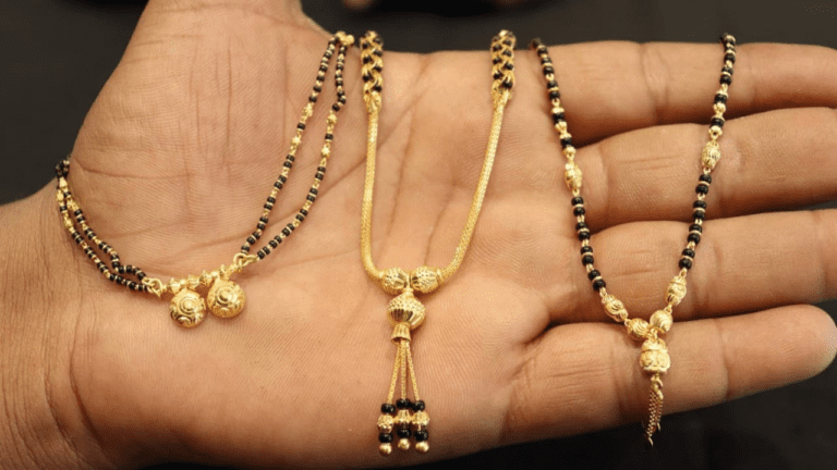 Light Weight Mangalsutra : डेली यूज में पहनने के लिए बेस्ट हैं ये लाइटवेट मंगलसूत्र, डिजाइन इतना खूबसूरत कि हर ड्रेस के साथ जाचेगा