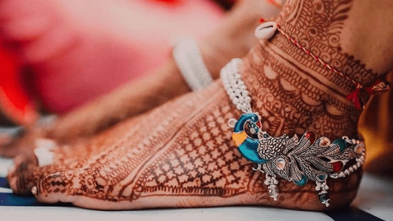 Mother’s Day 2023 : इस मदर्स डे पर अपनी मां को गिफ्ट करें ये खूबसूरत पायल, मनमोहक डिजाइन देख खुशी से झूम उठेंगी