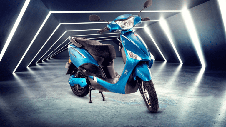 मात्र ₹5 हजार की कीमत पर घर ले जाएं चमचमाती Optima CX इलेक्ट्रिक स्कूटर, लुक इतना शानदार कि देखते ही जल उठेंगे पड़ोसी