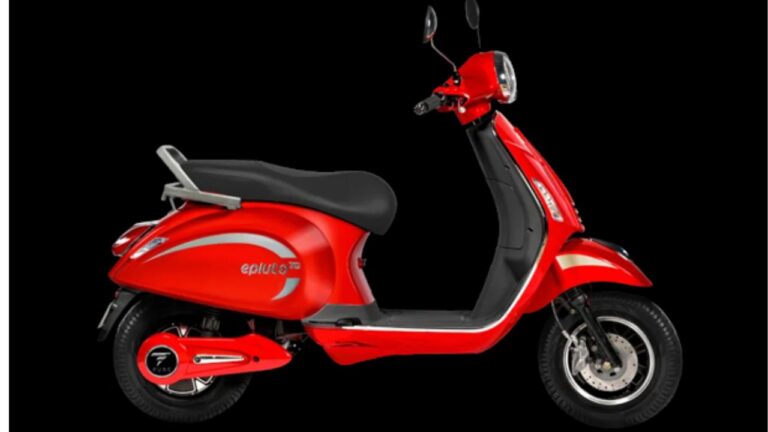 Electric Scooter: इस इलेक्ट्रिक स्कूटर की रेंज का नहीं है कोई तोड़, एक बार की चार्जिंग में तय करेगा धूआंधार दूरी, जानें फीचर्स और कीमत