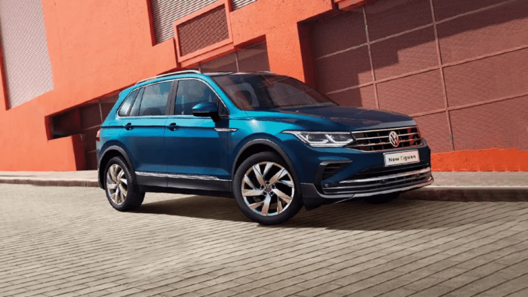 Volkswagen Tiguan : नए अवतार में ग्राहकों के दिलों पर राज करने आ गई टिगुआन, जानें फीचर्स से लेकर इंजन तक की डिटेल