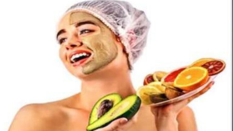 Summer Fruit Face Pack: गर्मियों में ग्लोइंग स्किन के लिए घर पर बनाएं ये फ्रूट मास्क, सन टैन रिमूव करके चेहरे को रखेगा कूल