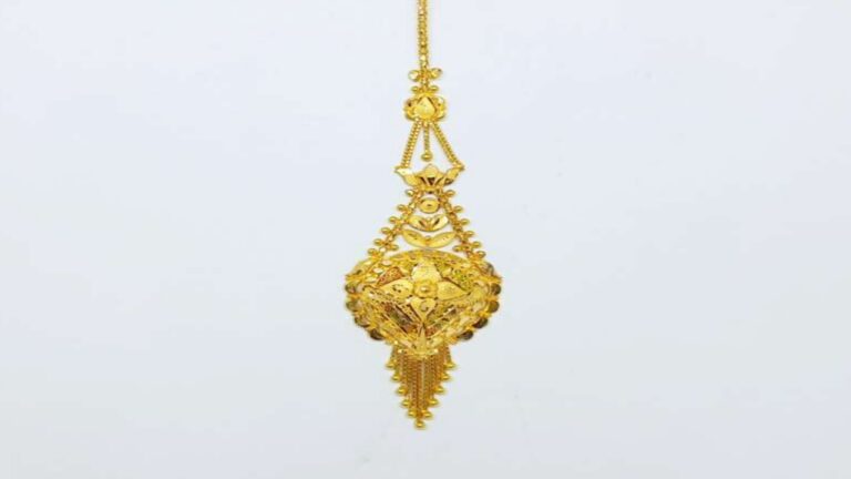 Gold mangtika Designs: आपकी खुबसूरती में चार चांद लगाएंगे गोल्ड मांग टीका के ये शानदार डिजाइन, देखें