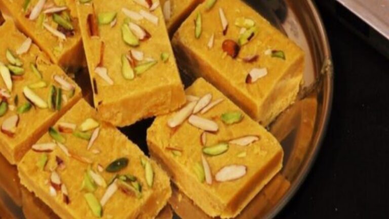 Mango Barfi: गर्मियों में उठाएं बेहद स्वादिष्ट मैंगो बर्फी का लुत्फ स्वाद भुलाए नहीं भूलेगा, पढ़ें आसान रेसिपी